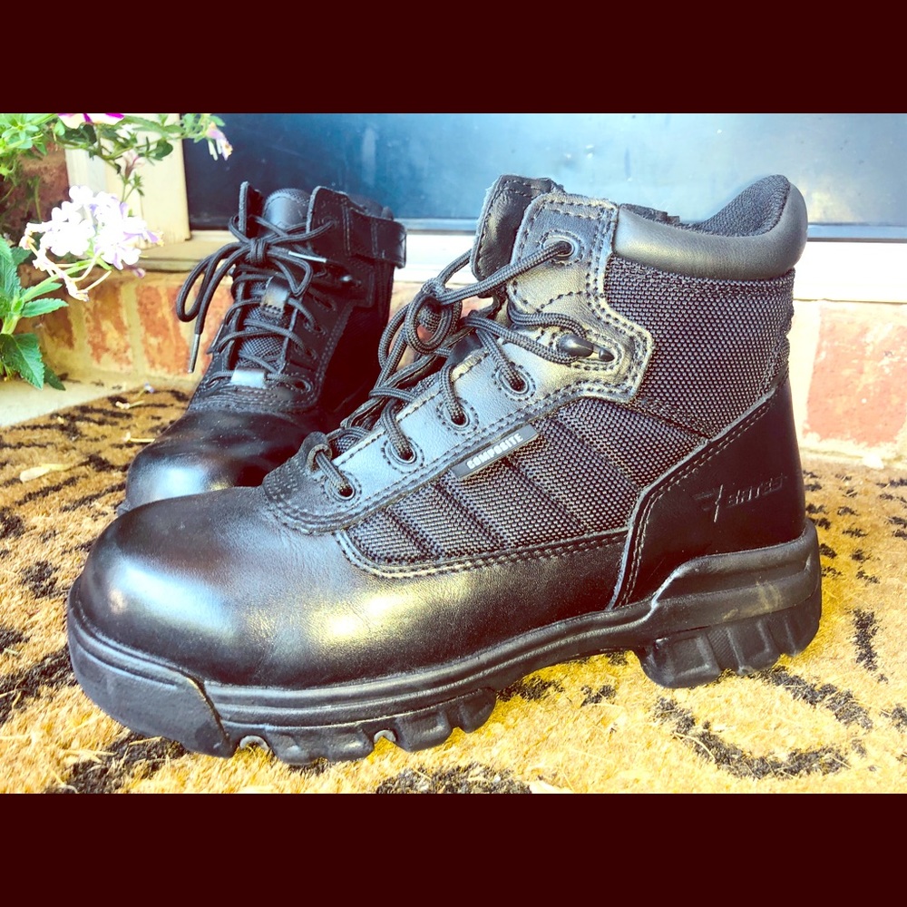 Women Bates boots